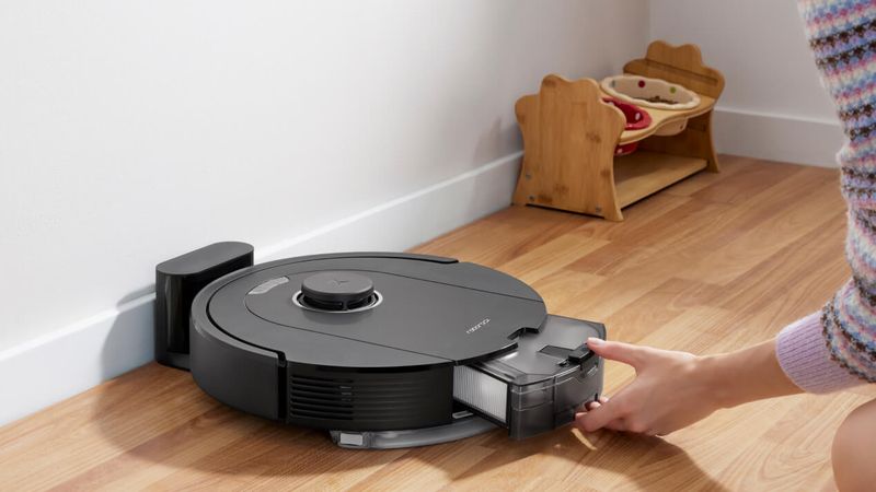 Roborock Q5 Pro, bac a poussiere ouvert pour vidage manuel
